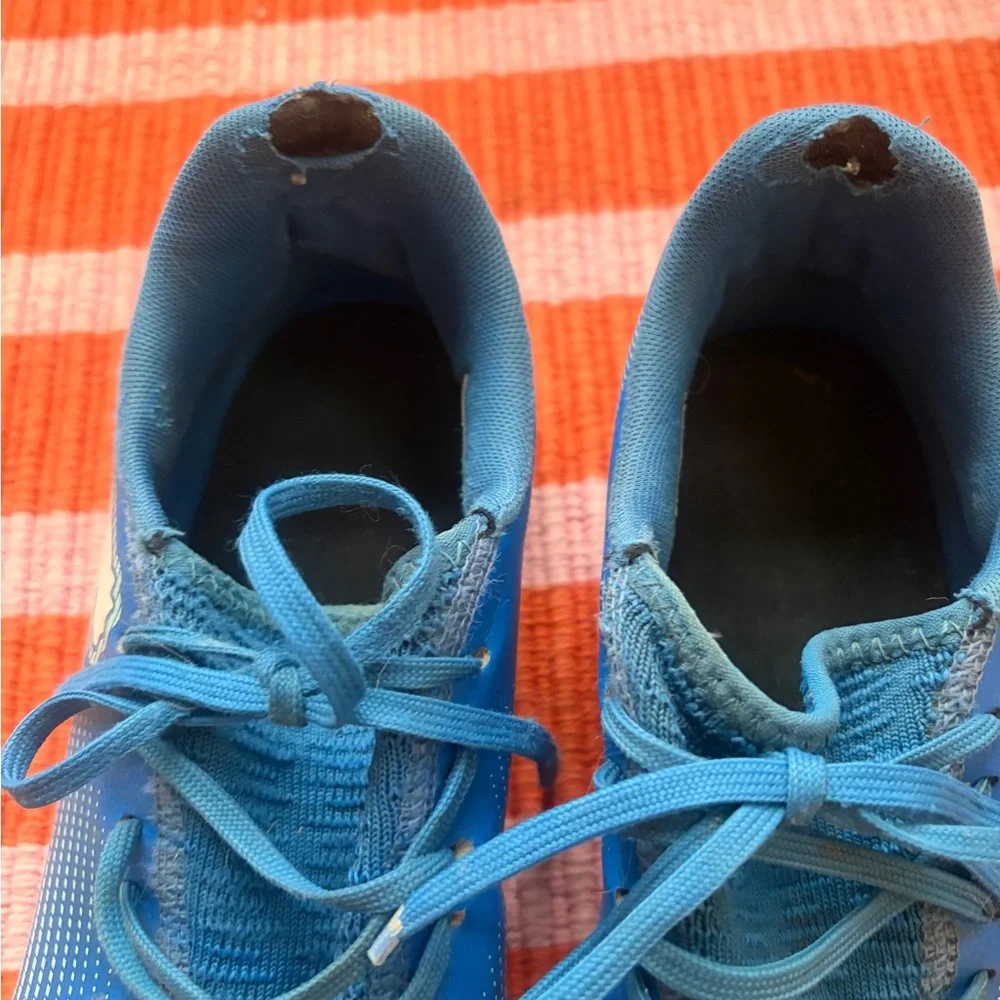 Men’s puma size 11 firm ground soccer cleats. Lots of wear left good condition. - Picture 4 of 8